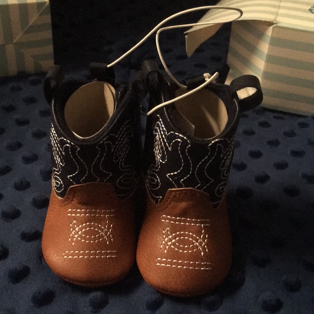 Newborn cowboy (or cowgirl) boots